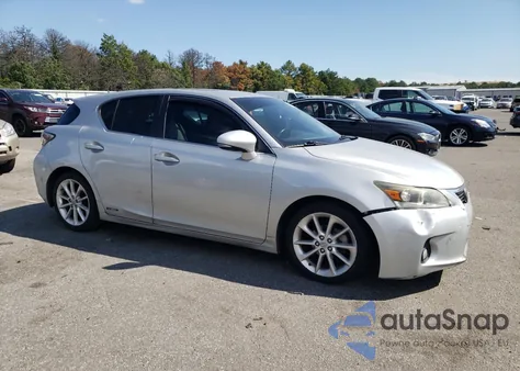 2011 Lexus Ct 200 z USA, uszkodzony, nr VIN JTHKD5BH8B2003456